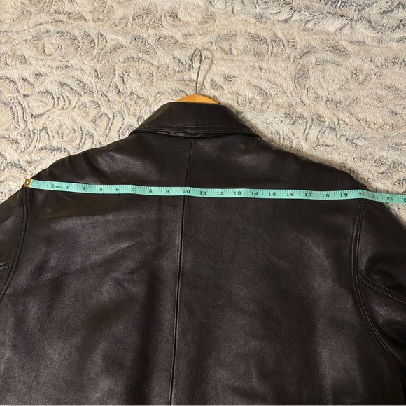 Covington Men's Classic Black Bomber Jacket - Picture 12 of 16